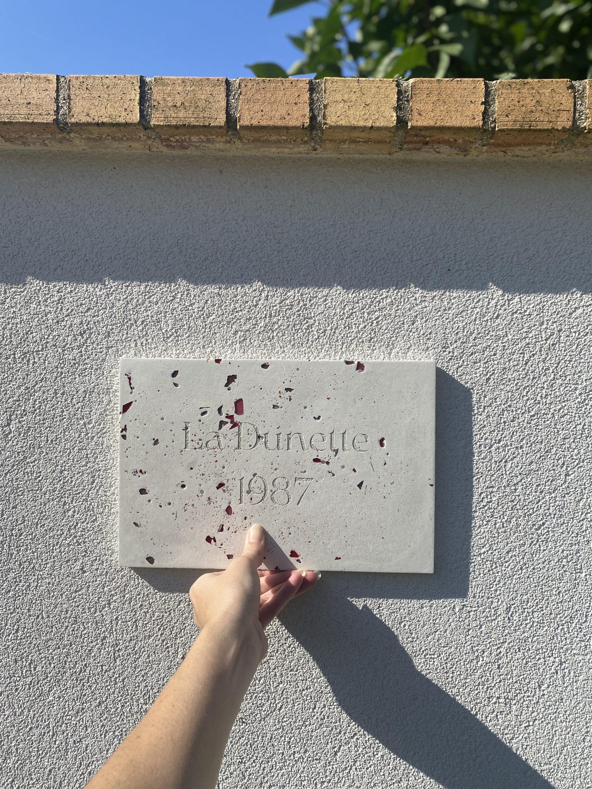 Plaque de façade gravée 30x20,5x1 – Image 4